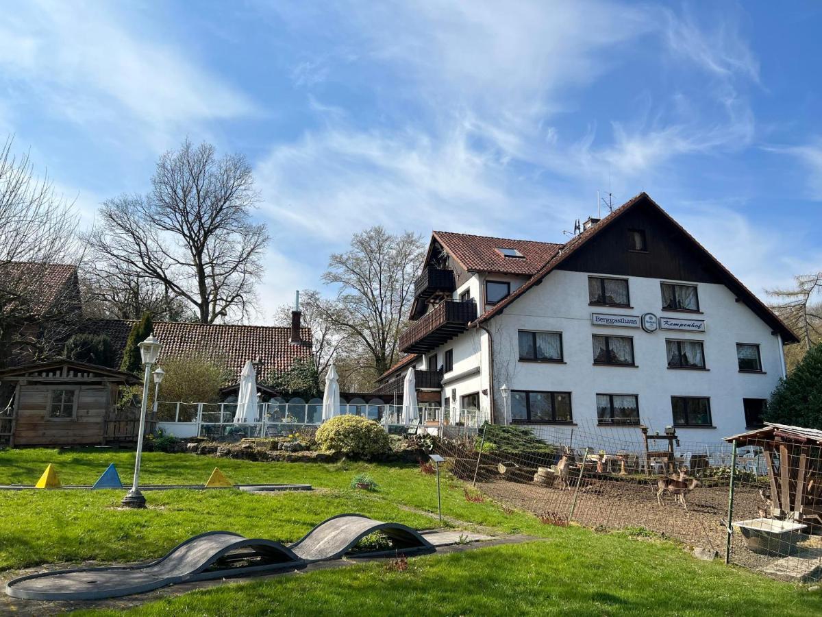 Hotel Restaurant Café Kempenhof Lügde Esterno foto